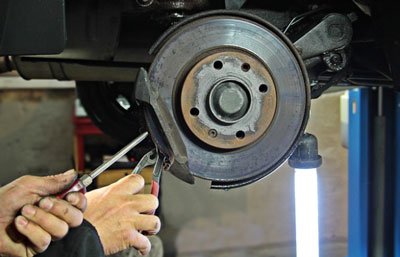 How to Check And Replace Your Brake Pads Safely