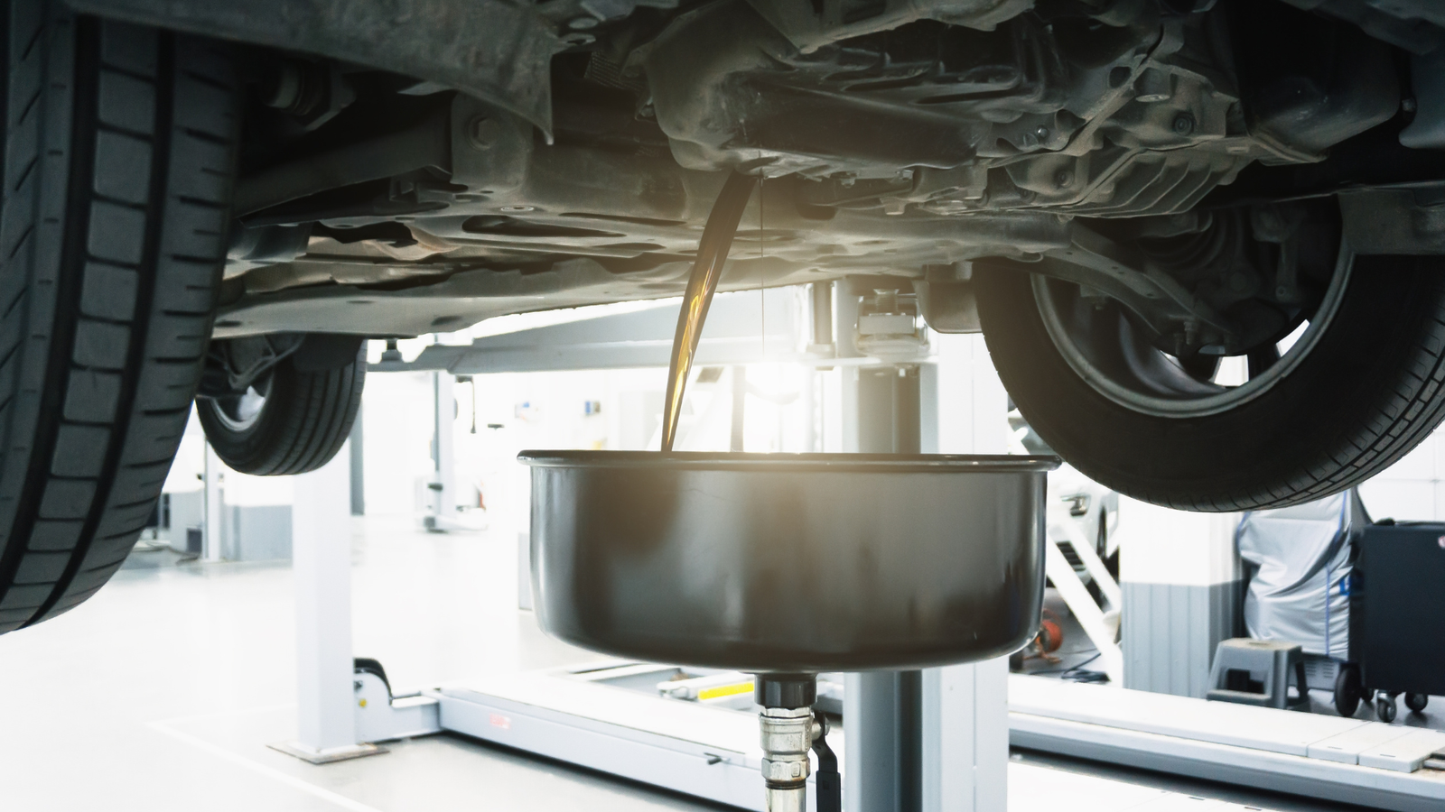 Step-By-Step Guide: How to Change Engine Oil